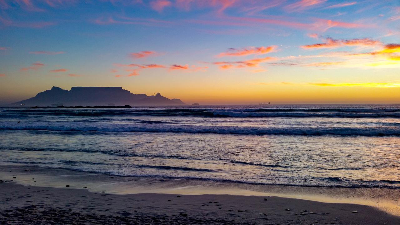Heaven On Earth - Blouberg Beachfront Self-Catering Apartment Bloubergstrand Exteriör bild